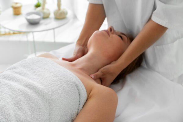 MASSAGEM RELAXANTE – 10 SESSÕES  – GANHA 1 CRÂNIO FACIAL